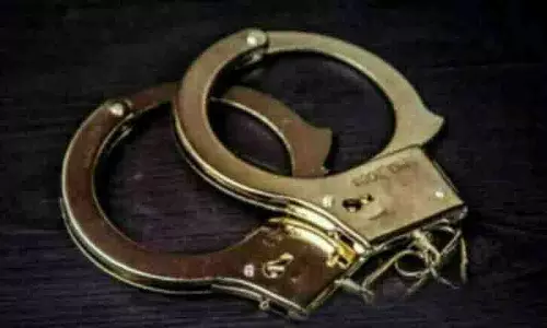 Medchal: आवास धोखाधड़ी महिला कर्मचारी गिरफ्तार Medchal: आवास धोखाधड़ी महिला कर्मचारी गिरफ्तार