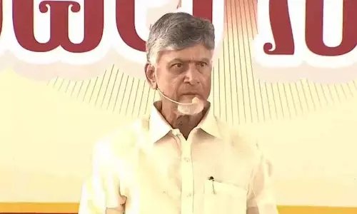 क्या YCP सचमुच बुद्ध है? चंद्रबाबू की तीखी टिप्पणी क्या YCP सचमुच बुद्ध है? चंद्रबाबू की तीखी टिप्पणी