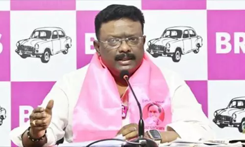 बीआरएस नेता का आरोप: कर्ज के बोझ तले जा रहा तेलंगाना बीआरएस नेता का आरोप: कर्ज के बोझ तले जा रहा तेलंगाना