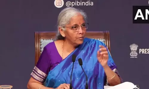 बड़ी राहत: जीएसटी काउंसिल ने घटाए स्लैब, अब सिर्फ दो दरें – 5% और 18%