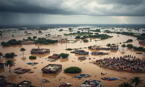 Weather Forecast: देशभर में भारी बारिश से तबाही