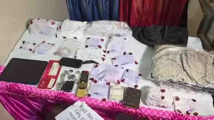 Jammu-Kashmir: ड्रग नेटवर्क का पर्दाफाश Jammu-Kashmir: ड्रग नेटवर्क का पर्दाफाश