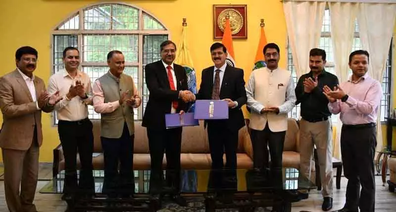 CUHP ने अनुसंधान और पुलिस प्रशिक्षण को एकीकृत करने के लिए द्वितीय IRBN के साथ हाथ मिलाया CUHP ने अनुसंधान और पुलिस प्रशिक्षण को एकीकृत करने के लिए द्वितीय IRBN के साथ हाथ मिलाया