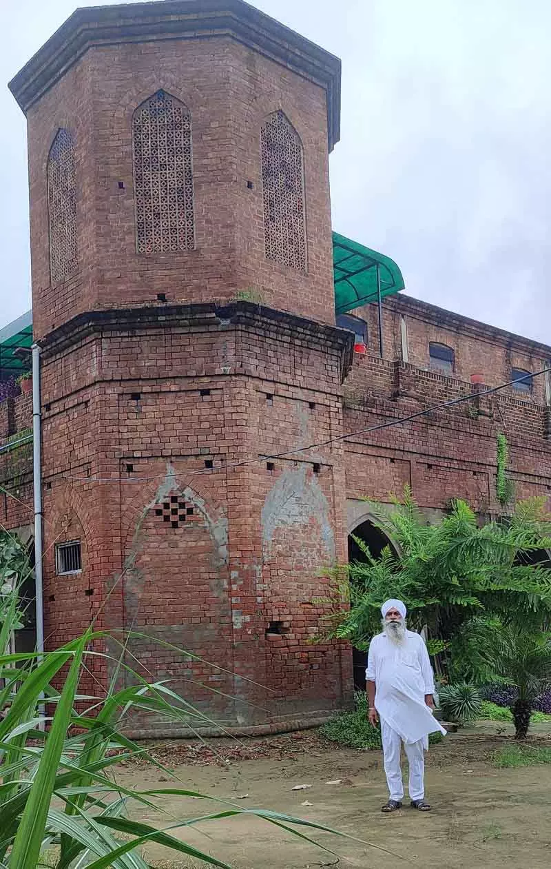 Punjab: पूरे गांव में सुनाई दे रही महाकाव्य अतीत की गूँज Punjab: पूरे गांव में सुनाई दे रही महाकाव्य अतीत की गूँज