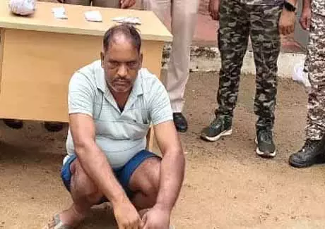 शिक्षक ने दोस्त की हत्या कर लाश नदी में फेंका, गिरफ्तार शिक्षक ने दोस्त की हत्या कर लाश नदी में फेंका, गिरफ्तार