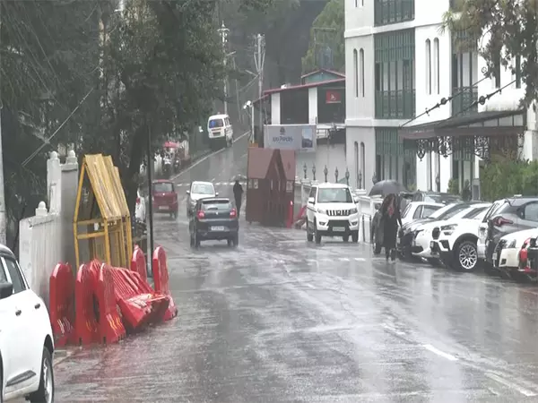 Himachal में मानसून का कहर: 343 मौतें, भारी बारिश और सड़क दुर्घटनाओं में जनहानि Himachal में मानसून का कहर: 343 मौतें, भारी बारिश और सड़क दुर्घटनाओं में जनहानि