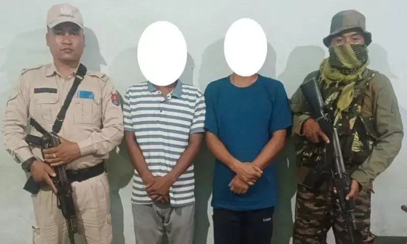 Manipur: पीएलए और केसीपी उग्रवादियों से जुड़े 5 कार्यकर्ता गिरफ्तार Manipur: पीएलए और केसीपी उग्रवादियों से जुड़े 5 कार्यकर्ता गिरफ्तार