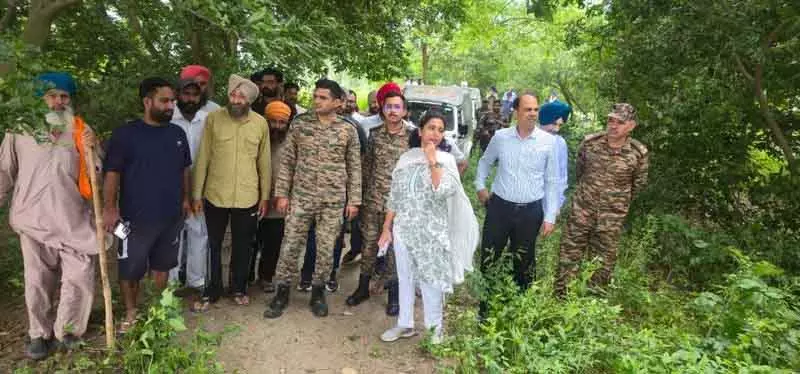 Ludhiana: प्रशासन के अनुरोध पर सेना ने धुस्सी बांध का संरचनात्मक मूल्यांकन किया Ludhiana: प्रशासन के अनुरोध पर सेना ने धुस्सी बांध का संरचनात्मक मूल्यांकन किया