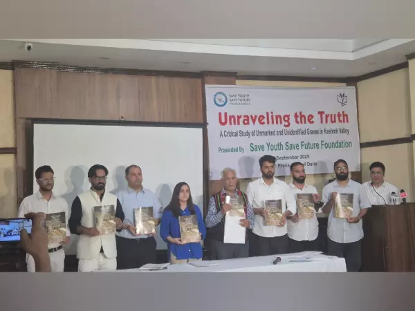Kashmir में अचिह्नित कब्रों पर शोध: 93% कब्रिस्तानों का दस्तावेजीकरण Kashmir में अचिह्नित कब्रों पर शोध: 93% कब्रिस्तानों का दस्तावेजीकरण