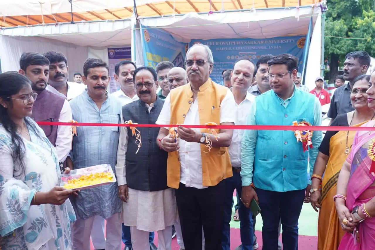 युवा शक्ति ही है विकसित भारत का आधार: सांसद बृजमोहन अग्रवाल युवा शक्ति ही है विकसित भारत का आधार: सांसद बृजमोहन अग्रवाल