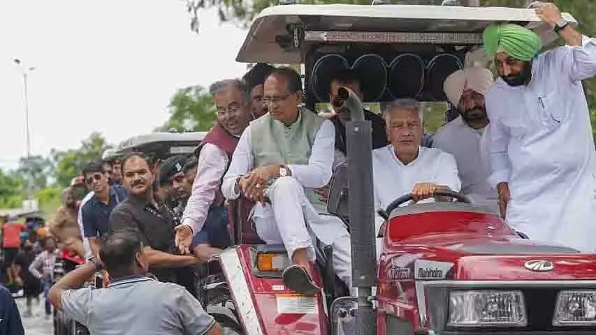 Punja: बाढ़ राहत में केंद्र की भूमिका पर शिवराज चौहान ने दी आश्वासन Punja: बाढ़ राहत में केंद्र की भूमिका पर शिवराज चौहान ने दी आश्वासन