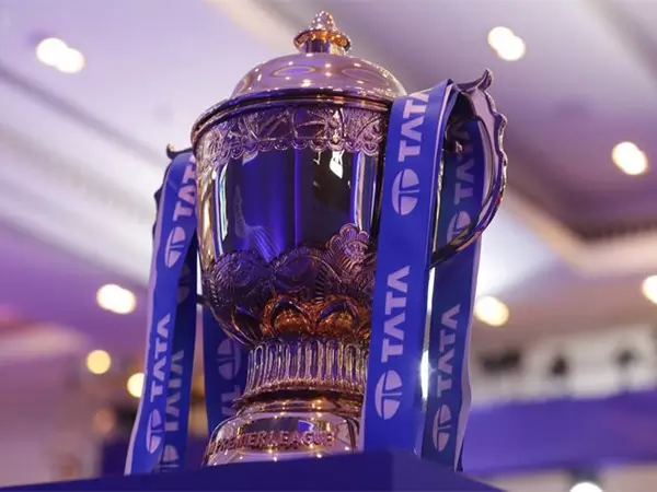 IPL टिकट होंगे महंगे, कर दरें 40% तक बढ़ीं IPL टिकट होंगे महंगे, कर दरें 40% तक बढ़ीं