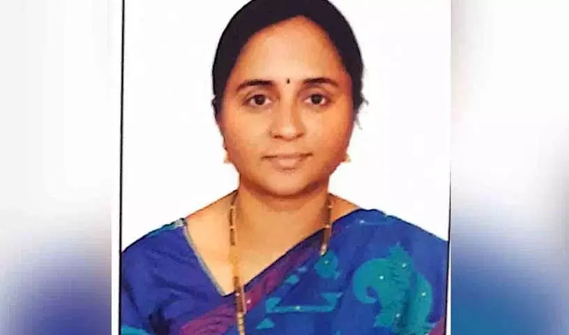 Mallaram Aruna राज्य की सर्वश्रेष्ठ शिक्षिका हैं.. कैसे वे एक जूनियर लेक्चरर से प्रोफेसर बन गईं..! Mallaram Aruna राज्य की सर्वश्रेष्ठ शिक्षिका हैं.. कैसे वे एक जूनियर लेक्चरर से प्रोफेसर बन गईं..!