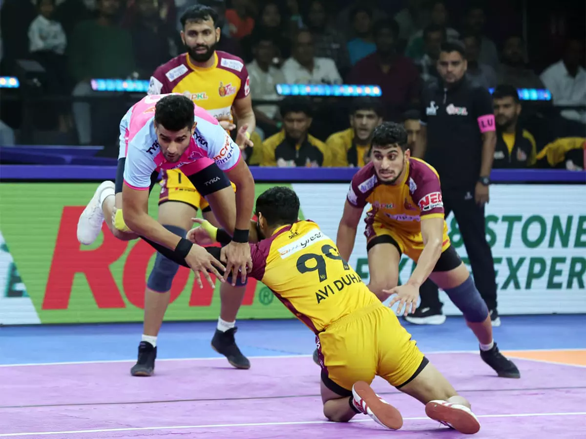 PKL: तेलुगु टाइटंस ने जयपुर पिंक पैंथर्स को हराकर सीजन की पहली जीत दर्ज की PKL: तेलुगु टाइटंस ने जयपुर पिंक पैंथर्स को हराकर सीजन की पहली जीत दर्ज की