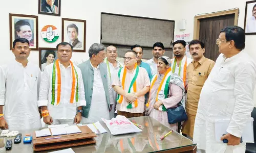 कांग्रेस में शामिल हुए पूर्व नगर पंचायत अध्यक्ष कांग्रेस में शामिल हुए पूर्व नगर पंचायत अध्यक्ष