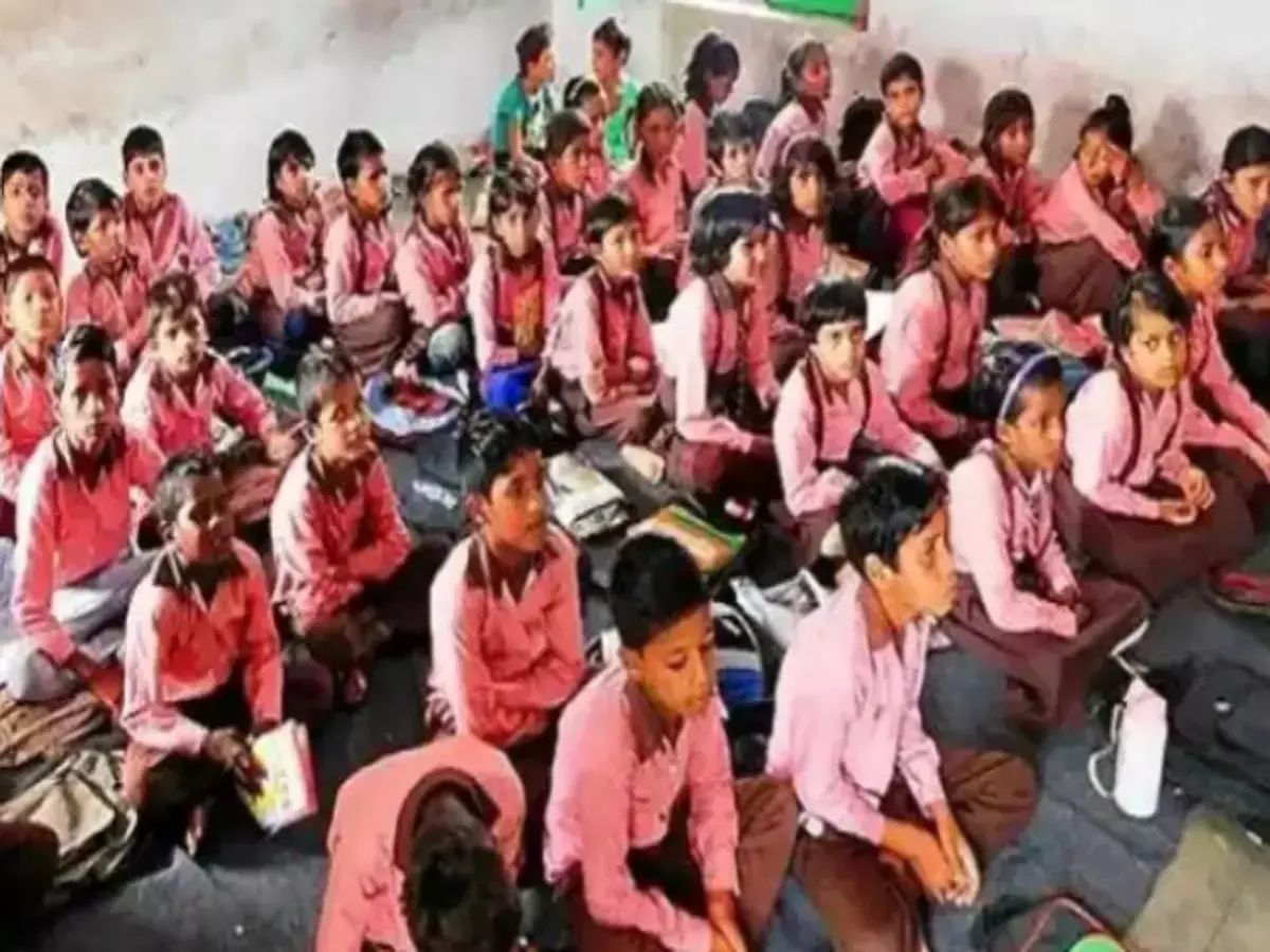 UP के स्कूल ने सक्रिय सामुदायिक भागीदारी से 100% उपस्थिति हासिल की