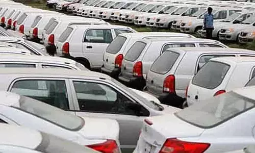 GST 2.0: त्योहारी सीजन से पहले छोटी कारें और दोपहिया वाहन सस्ते होंगे