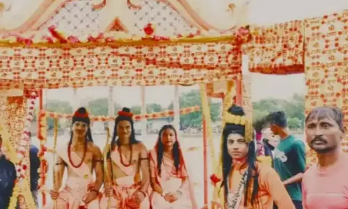 Rajgarh: श्रद्धालुओं ने जलझूलनी एकादशी पर विमान यात्रा की Rajgarh: श्रद्धालुओं ने जलझूलनी एकादशी पर विमान यात्रा की
