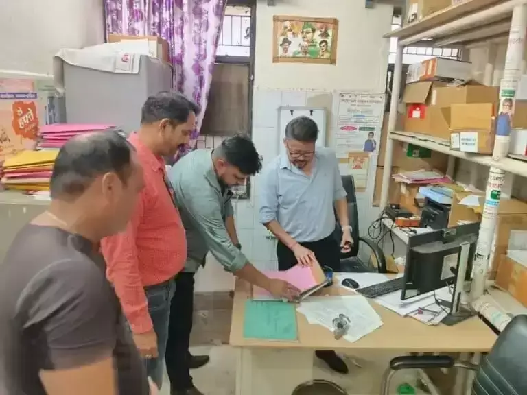 Haridwar: स्वास्थ्य विभाग ने की अस्पताल सीलिंग Haridwar: स्वास्थ्य विभाग ने की अस्पताल सीलिंग