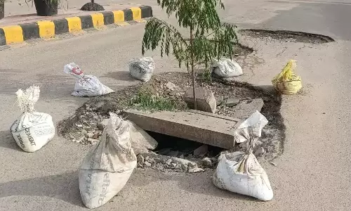 Bikaner: बारिश के बाद सड़कें खस्ताहाल