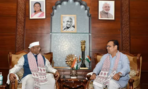 Jaipur: मुख्यमंत्री ने राज्यपाल बागडे से की शिष्टाचार भेंट Jaipur: मुख्यमंत्री ने राज्यपाल बागडे से की शिष्टाचार भेंट