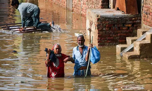Pakistan में रावी-चिनाब संगम पर बाढ़ का खतरा Pakistan में रावी-चिनाब संगम पर बाढ़ का खतरा