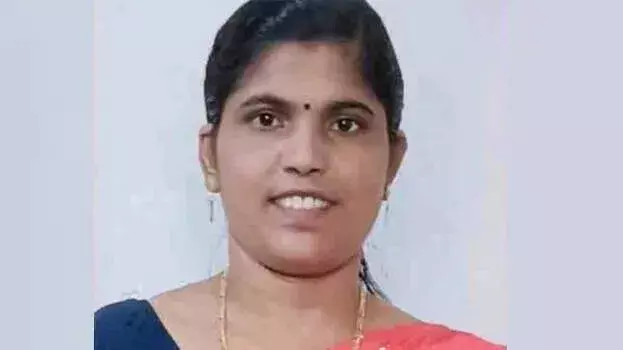 Kerala: राहुल ममकूटाथिल के खिलाफ कार्रवाई न होने पर पार्षद ने लिया फैसला Kerala: राहुल ममकूटाथिल के खिलाफ कार्रवाई न होने पर पार्षद ने लिया फैसला