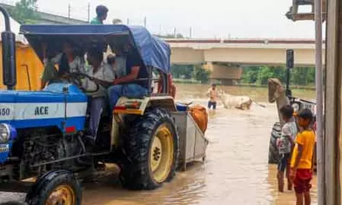 यमुना नदी का जलस्तर 207 मीटर के पार, दिल्ली में राहत शिविर स्थापित यमुना नदी का जलस्तर 207 मीटर के पार, दिल्ली में राहत शिविर स्थापित