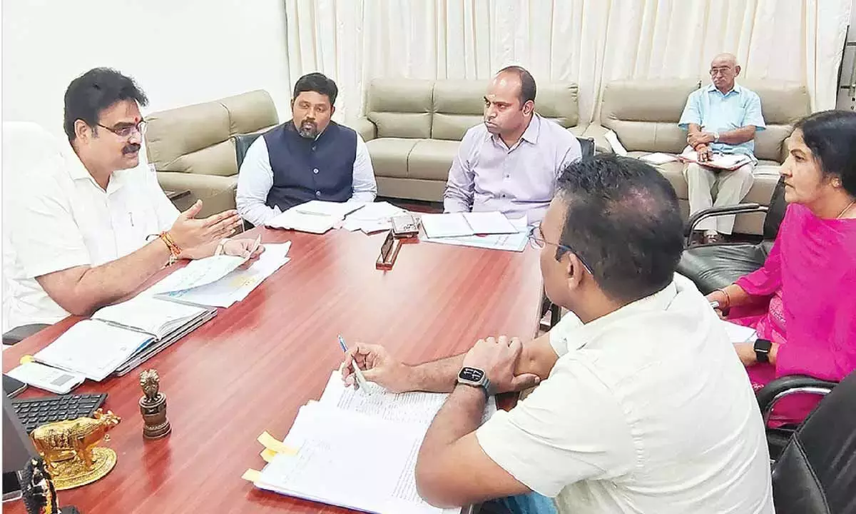 स्वयं सहायता समूह (एसएचजी) के ऋणों में 56 करोड़ रुपये की अनियमितताएं पाई गईं: दिनाकर