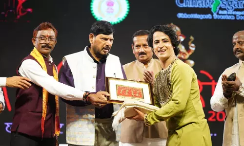 देश ही नहीं, पूरी दुनिया में प्रतिष्ठित हो रहा है चक्रधर समारोह : केंद्रीय राज्य मंत्री रामदास अठावले