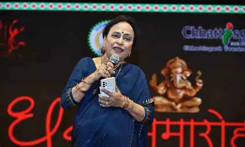 चक्रधर समारोह 2025 : काव्य संध्या में गूंजा हास्य, वीर रस और व्यंग्य का संगम