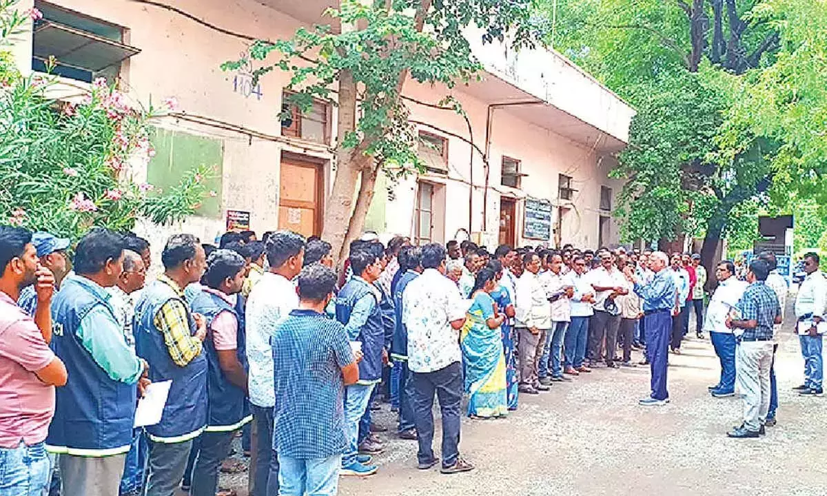 Andhra: कुरनूल में गणेश प्रतिमा विसर्जन के लिए तैयारियां पूरी