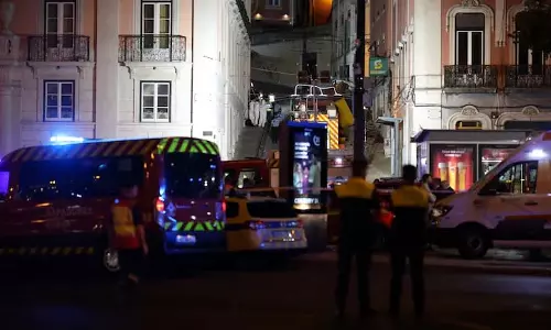 Lisbon का प्रतिष्ठित ग्लोरिया फनिक्युलर पटरी से उतरा: कम से कम 15 लोगों की मौत, 18 अन्य घायल