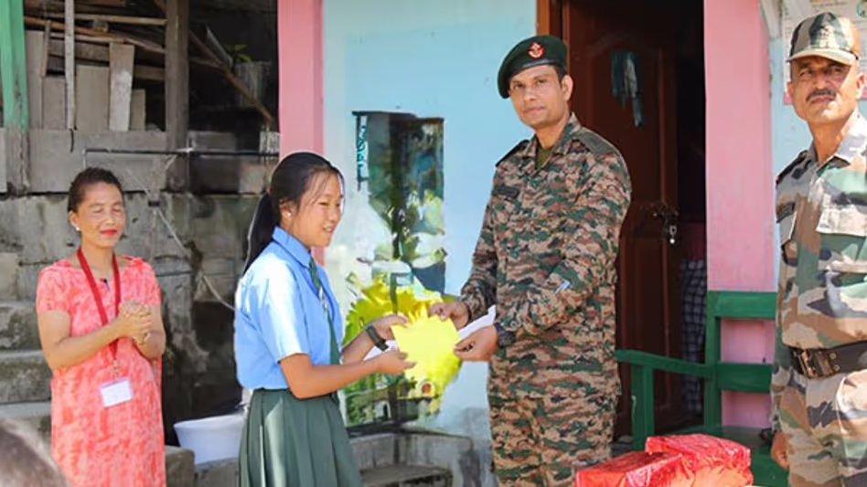 Arunachal के सुदूर सरली गांव में सैनिक स्कूल में पहली लड़की शामिल हुई