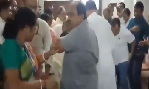 पश्चिम बंगाल विधानसभा में विरोध प्रदर्शन और नारेबाजी के बीच BJP MLA निलंबित