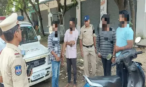 फर्जी RTA अधिकारी गिरफ्तार फर्जी RTA अधिकारी गिरफ्तार