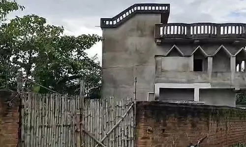 बीरभूम में तृणमूल कार्यकर्ता के घर विस्फोट, बम या कुछ और? बीरभूम में तृणमूल कार्यकर्ता के घर विस्फोट, बम या कुछ और?
