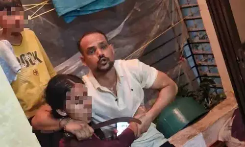 Panvel: चाकू की नोक पर 6 लोग बंधक, पुलिस ने रचाई रेस्क्यू ऑपरेशन की सफलता