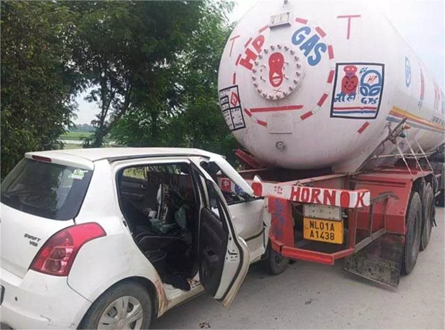 Punjab : नेशनल हाईवे पर बड़ा हादसा Punjab : नेशनल हाईवे पर बड़ा हादसा