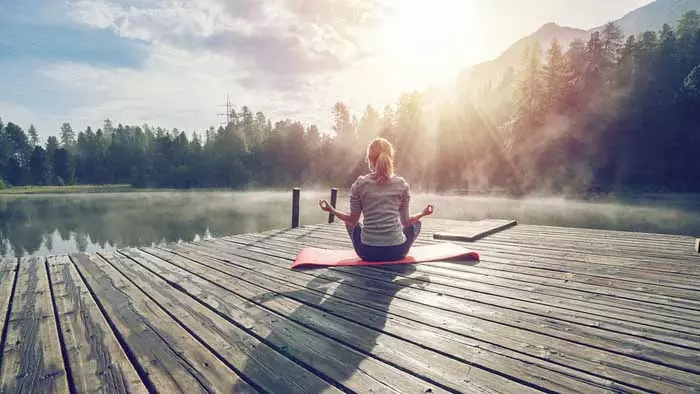 Yoga Tips: गर्दन के दर्द से राहत दिलाएंगे ये तीन योगासन, जानें अभ्यास का सही तरीका Yoga Tips: गर्दन के दर्द से राहत दिलाएंगे ये तीन योगासन, जानें अभ्यास का सही तरीका