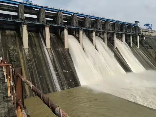 बांगो बांध में जलभराव पूरा, 4 गेट खोले गए बांगो बांध में जलभराव पूरा, 4 गेट खोले गए
