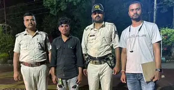 वन विभाग ने Simlipal हाथी शिकार मामले में 18 महीने बाद मुख्य आरोपी गिरफ्तार वन विभाग ने Simlipal हाथी शिकार मामले में 18 महीने बाद मुख्य आरोपी गिरफ्तार