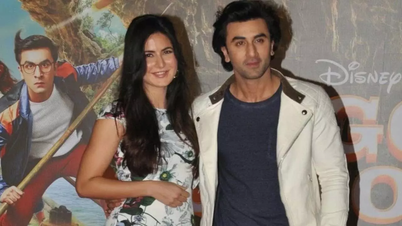 क्या Katrina Kaif और रणबीर कपूर की इबीसा वाली तस्वीर जानबूझकर लीक की गई? क्या Katrina Kaif और रणबीर कपूर की इबीसा वाली तस्वीर जानबूझकर लीक की गई?