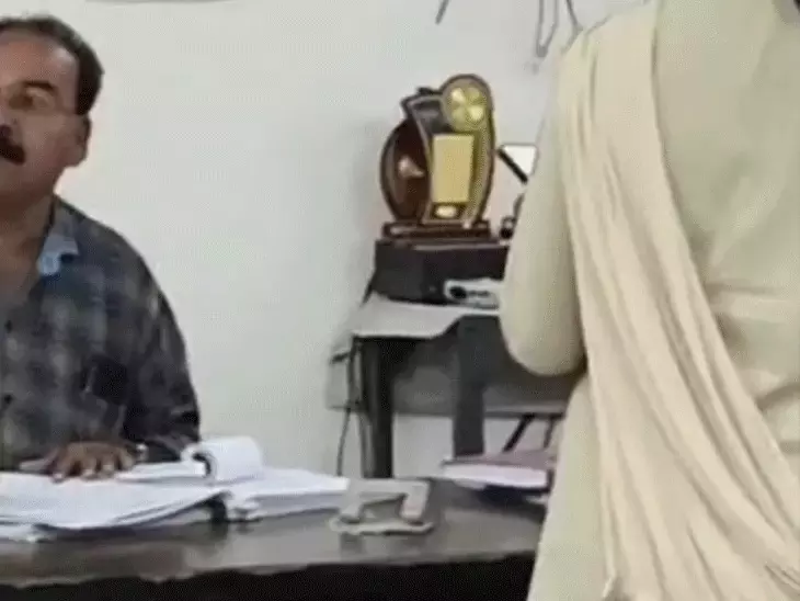 किराएदार की बेटी के साथ मकान मालिक के बेटे ने किया रेप, गिरफ्तार किराएदार की बेटी के साथ मकान मालिक के बेटे ने किया रेप, गिरफ्तार