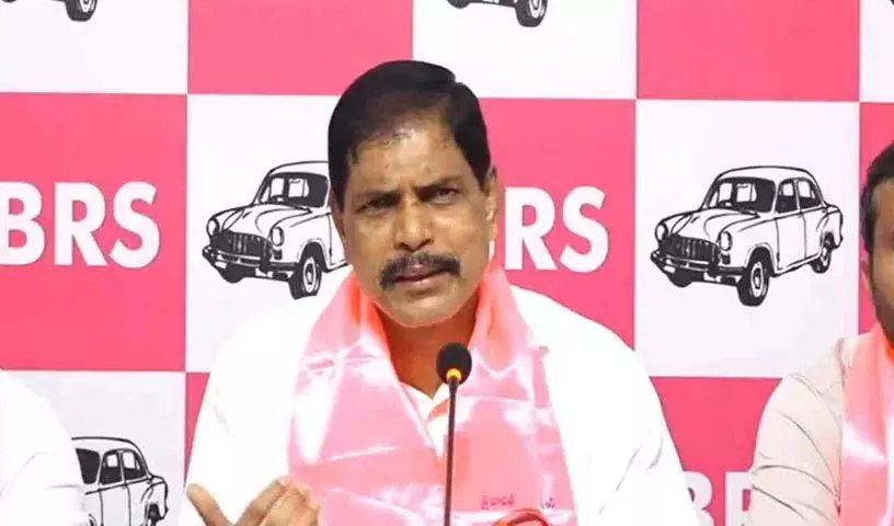 मुख्यमंत्री ने उन इलाकों का दौरा नहीं किया जहां फसलें बर्बाद हुई थीं: पूर्व विधायक Surender मुख्यमंत्री ने उन इलाकों का दौरा नहीं किया जहां फसलें बर्बाद हुई थीं: पूर्व विधायक Surender