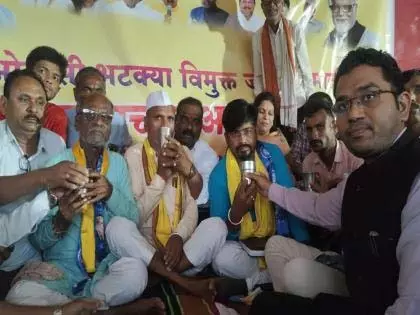 Antarwali में ओबीसी भूख हड़तालियों ने मंत्री सेव के आश्वासन के बाद विरोध प्रदर्शन स्थगित किया Antarwali में ओबीसी भूख हड़तालियों ने मंत्री सेव के आश्वासन के बाद विरोध प्रदर्शन स्थगित किया