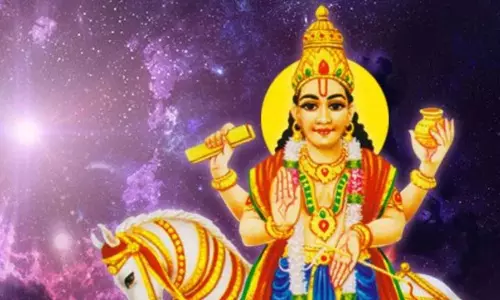 Astrology: इत्र लगाने से कौन सा ग्रह होता है मज़बूत, जानिए कहाँ इत्र लगाने से चमक सकती है आपकी किस्मत Astrology: इत्र लगाने से कौन सा ग्रह होता है मज़बूत, जानिए कहाँ इत्र लगाने से चमक सकती है आपकी किस्मत