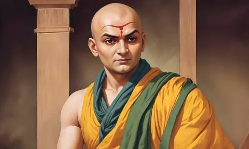Shikshak Diwas Vishesh: शिक्षक दिवस पर चाणक्य नीति से समझें शिक्षक का महत्व Shikshak Diwas Vishesh: शिक्षक दिवस पर चाणक्य नीति से समझें शिक्षक का महत्व