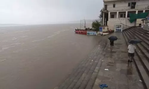 सूरत और वडोदरा में बाढ़ का खतरा, नर्मदा और किम नदी के जलस्तर में बढ़ोत्तरी ने बढ़ाई चिंता सूरत और वडोदरा में बाढ़ का खतरा, नर्मदा और किम नदी के जलस्तर में बढ़ोत्तरी ने बढ़ाई चिंता