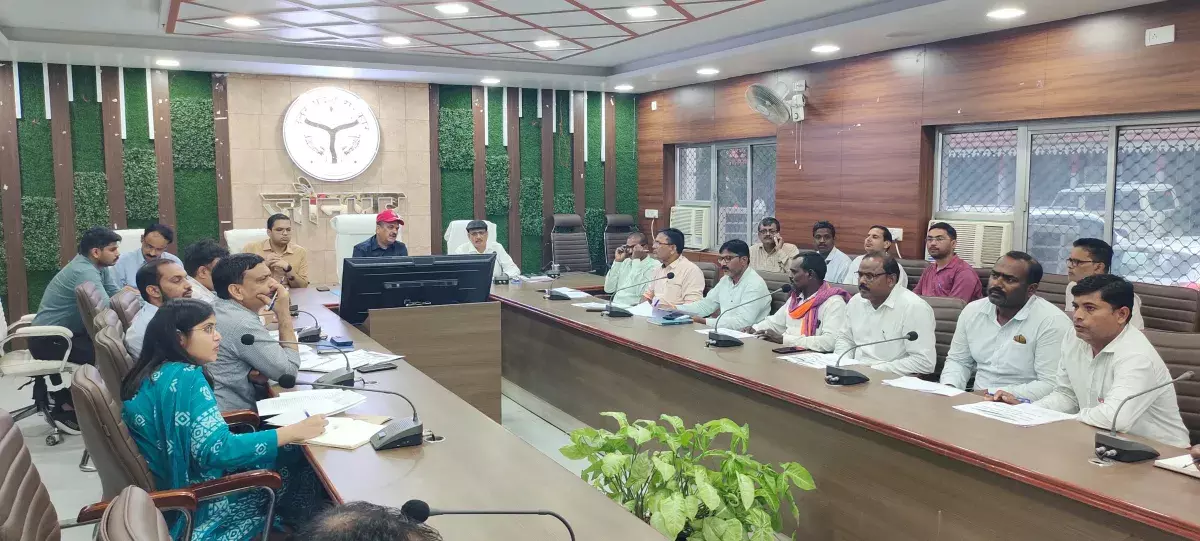 Jaunpur: प्रशासन ने परीक्षा के सुचारू संचालन की तैयारी की